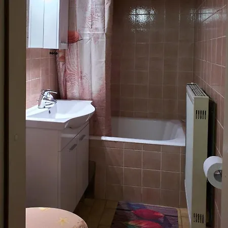 Center Apartma *
