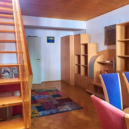 Apartma Center *